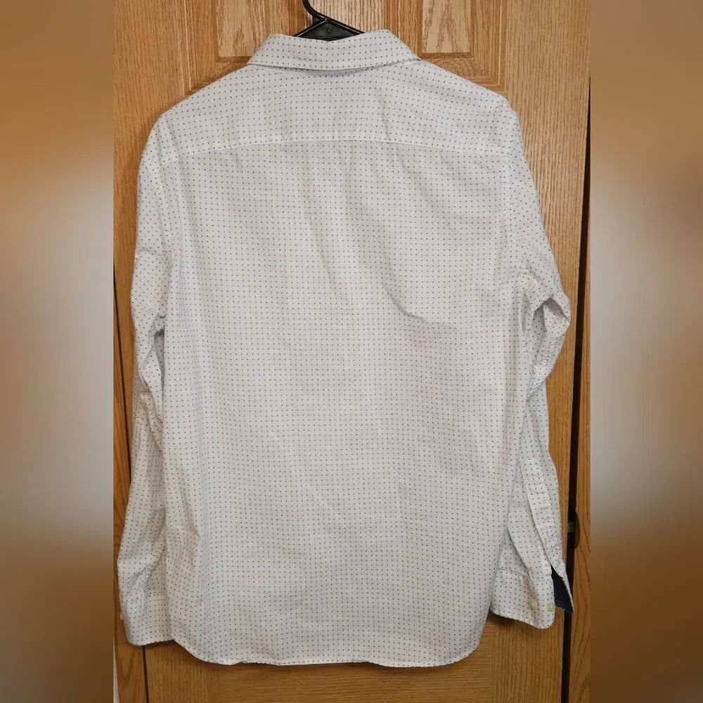 Banana Republic White Casual Button Down Shirt